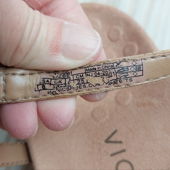 Vionic Lizbeth Sandals - Picture 6 of 7